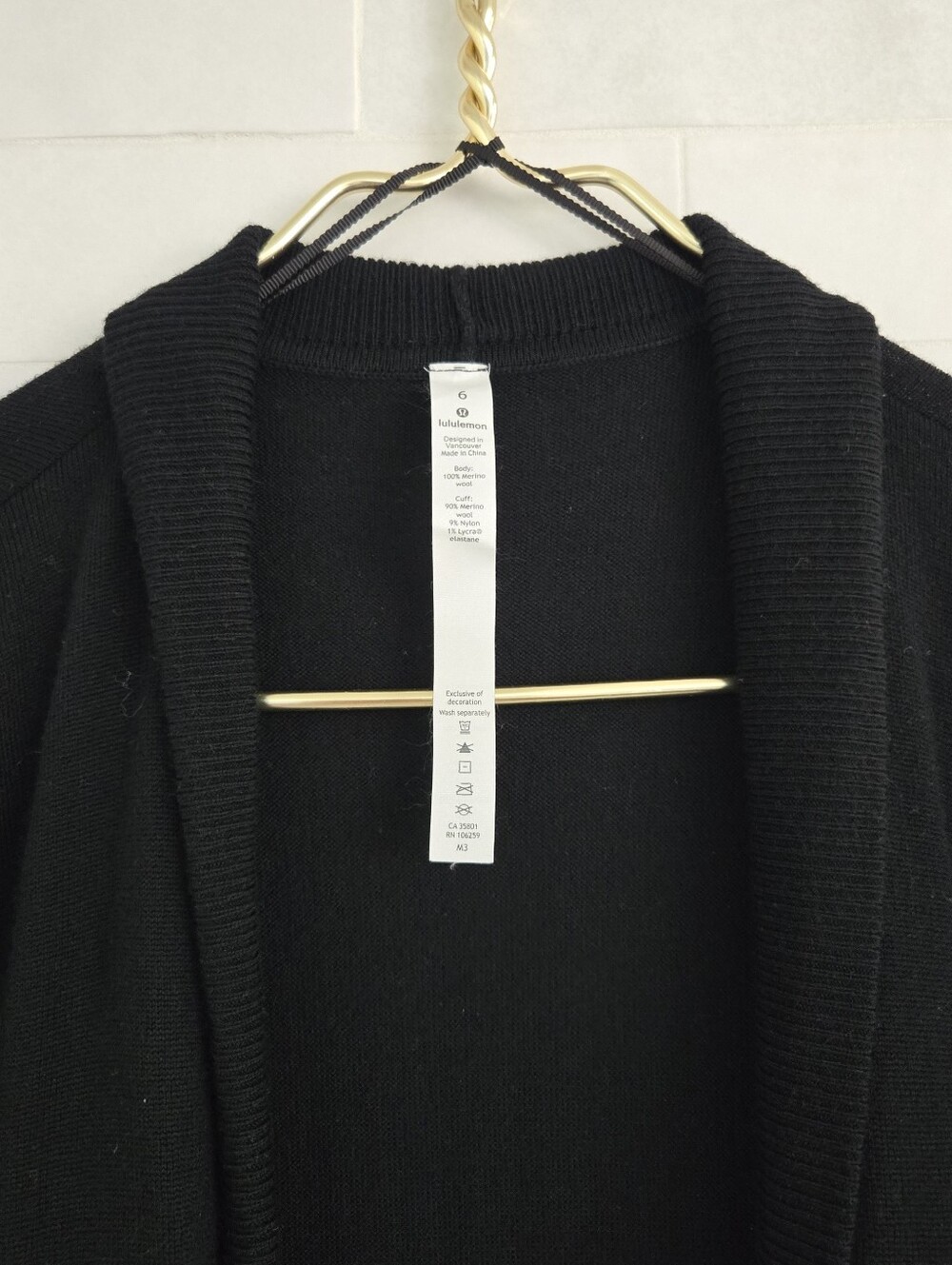 Lululemon 100% Merino Wool Sit In Lotus Wrap II Black Cardigan Sweater Top - Picture 4 of 9